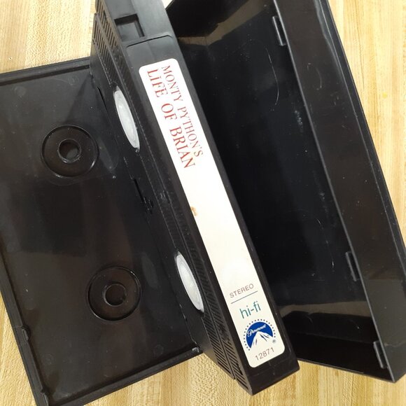 Monty Python Life of Brian 1979 VHS Clamshell Rental Terry Jones Cult Comedy - Picture 6 of 6